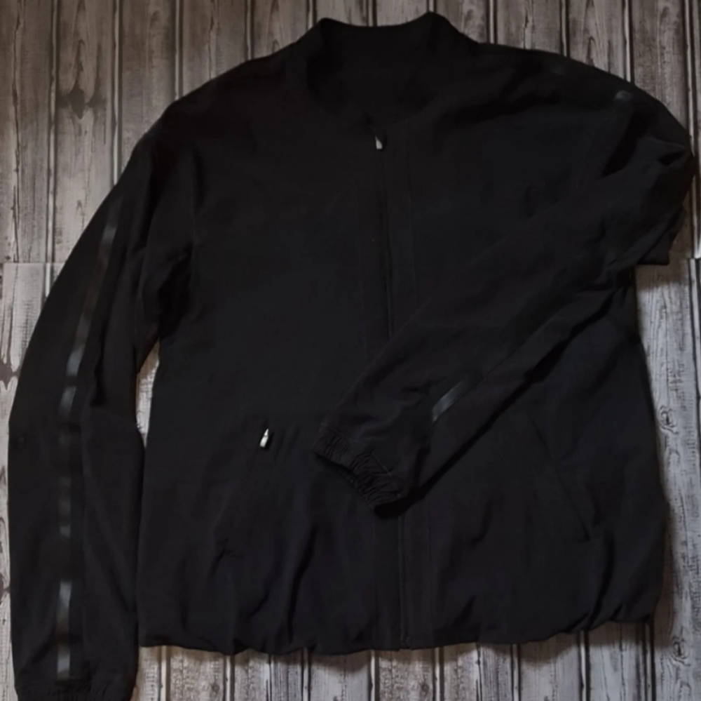 Lululemon Lightweight Black Zip Jacket Size 10